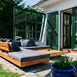 Westland Villa *